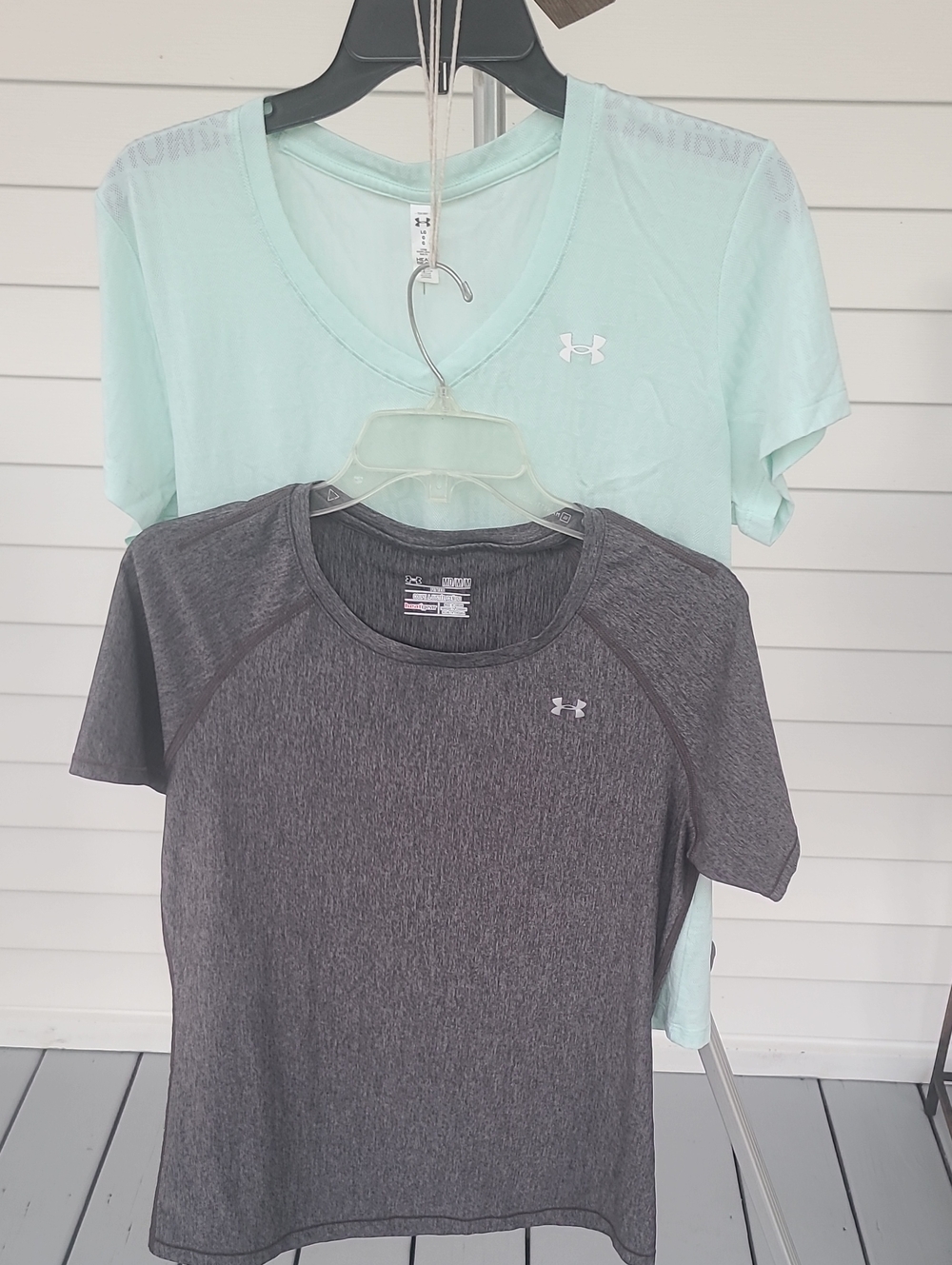 2 Women’s Under Armour Heat Gear T-Shirts, Lt Green Size Large; Gray Size Medium